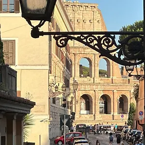 https://colosseo-design-apartament.it-romehotels.com